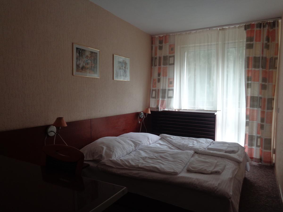Ow Inter Piast Kalbornia - Z Wlasna Plaza Z Kapieliskiem I Przystania Dabrowno  Exterior photo